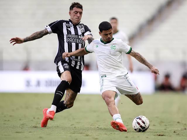 Empate entre Cear&aacute; x Juventude termina em confus&atilde;o ap&oacute;s p&ecirc;nalti pol&ecirc;mico