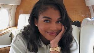 Lori harvey certainly likes to keep us on our toes when it comes to her love life. Lori Harvey Parties With Boyfriend Future In Las Vegas For New Year S Eve