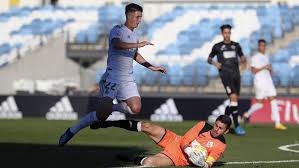 Rc celta rescue a point against real madrid at the bernabeu thanks to a goal of santi mina in the '85 #realmadridcelta. Real Madrid Midfielder Joins Celta Vigo In Five Year Deal Football Espana