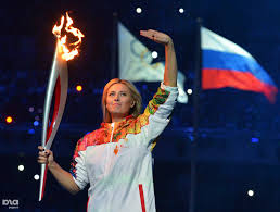 Zazhzhenie Ognya Olimpiady V Sochi I Prazdnichnyj Salyut