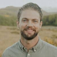 Julie Wilding's Instagram, Twitter & Facebook