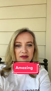 Colette Santos's Instagram, Twitter & Facebook