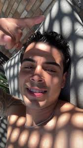 Abelardo Risa Sin Sonreir