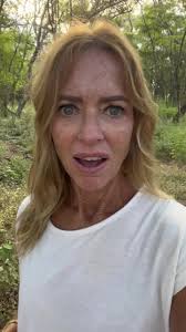 If you are considering doing the Grey Drinking Reset: a 30 Day Journey to  Wellness, I just want to tell you two things. First, it takes tremendous  courage to own where you are at