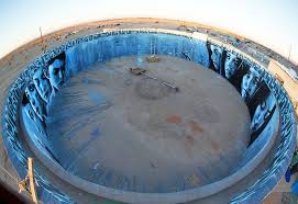 Artists Paint Circular Mural Inside Abandoned Water Tank In The Desert Slab City Street Art Amazing Street Art