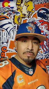 WE DO TREADMILL TESTS ANYMORE... CRE... CARDIOLOG GY JUST SIT AND WATCH  ANDWATCHA А BRONCOSGAME. BRONCOS GAME. D