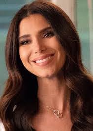 Monique Vasques's Instagram, Twitter & Facebook