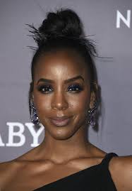 Kelly rowland is married to tim weatherspoon on may 09, 2014. For Kelly Rowland Good Things Come In Threes