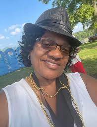 Happy Birthday Wishes to Cousin Glossy