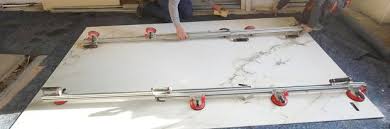 Grosse Wandfliesen Verlegen Fliesen Im Xxl Format Schritt Fur Schritt Anleitung Diybook De