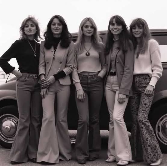 Women in the 1970's had a vibe you can't replicate — confident, stylish,  and wildly free. These radiant women, once the queens of the sidewalk in  their platform boots, short hems, and