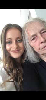 Can you add my sister to a family photo?