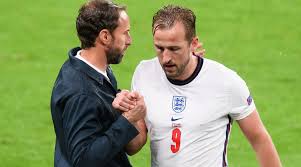 Tschechien stürzt den gruppenersten und schlägt england vor heimischer kulisse mit 2:1. L31kxtg6ajffnm