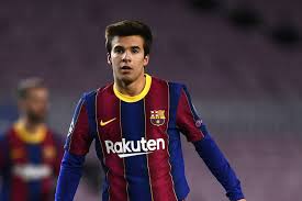 His potential is 87 and his position is cm. Fc Barcelona Riqui Puig Will Um Barca Platz Kampfen Sonderlob Von Ronald Koeman