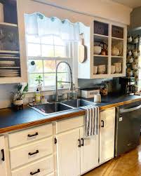 It traditionally comes above the sink, but it's not the case for most contemporary. The Top 54 Kitchen Window Ideas Interior Home And Design