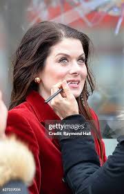 154 Debra Raymond Photos & High Res Pictures