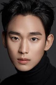 The discovery of K tv and movies, thanks to my brother, has broadened my  visual horizons. Lips and ABs. I'm 72 but Song Kang is my fantasy.☺️❤️