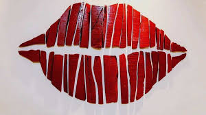 (f) means that a noun is feminine. 11 Words To Say Kiss In Spanish Tell Me In Spanish