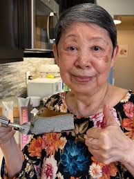 My 76 year old Cantonese mother's wish for the new year: “hope you sell  lots of cookbooks and we get to bake a lot together this year” 🥹😭🥹 She  also wanted me