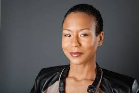 Jennifer Turner's Instagram, Twitter & Facebook