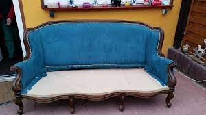 Leider habe ich vergessen, die alten, zerlumpten, klapprigen stoff zu dokumentieren, dem in das sofa angekommen. Sofa Neu Polstern Anleitung Zum Nachmachen Polstereibedarf Online De