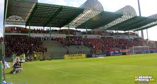 Raków częstochowa este un club de fotbal polonez din ekstraklasa cu sediul în częstochowa , polonia. Rakow Czestochowa Korona Kielce 20 07 2019 Stadionowi Oprawcy