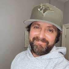 Steve Petrella's Instagram, Twitter & Facebook