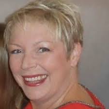 Samantha Perry's Instagram, Twitter & Facebook