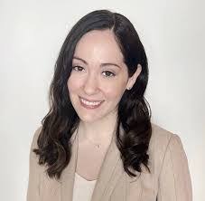 Shelley Holder's Instagram, Twitter & Facebook