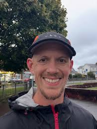 🌧️ Running in the rain 🌧️ Unpopular opinion but I actually like it…..  Most people see rain and think “no chance.” But if you want consistency,  you've got to run through the