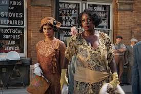 Viola davis, chadwick boseman, colman domingo, glynn turman, michael potts, taylour paige ma rainey's the angst of his young, restless, angry black horn player keeps crashing against the hardened stone determination of ma (davis), leaving behind a. Inside Viola Davis S Swaggering Transformation Into Blues Icon Ma Rainey Vanity Fair