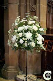 From quaint churches to beautiful cathedrals, church wedding decor is an important part of your ceremony. Super Wedding Church Flowers Pedestal Google 50 Ideas Church Flower Arrangements Church Flowers Large Flower Arrangements