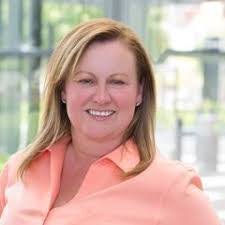 Amy Karns's Instagram, Twitter & Facebook