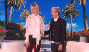 After their stunning eiffel tower engagement photos went viral, ellen degeneres surprised fiancées kate austin and sarah sulsenti with an appearance on her talk show tuesday. Ellen Degeneres Portia De Rossi 2018 Amid Divorce Rumors Couple Celebrates 10th Anniversary By Sharing Wedding Footage Econotimes