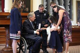 Greg abbott is 60 years old lawyer and a politician from texas who is currently the 48 th governor of texas from the republican. Governor Abbott Presents 2017 Star Of Texas Awards Office Of The Texas Governor Greg Abbott