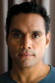 Roberto Malacara's Instagram, Twitter & Facebook