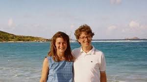 Keduanya dikaruniai tiga anak, yakni jennifer katharine , rory john, dan phoebe adele. Y7sp93q Zvtxhm