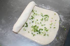 La Cuisine De Bernard Pains Vapeur Chinois A La Ciboulette La Cuisine De Bernard La Ciboulette Plat En Sauce
