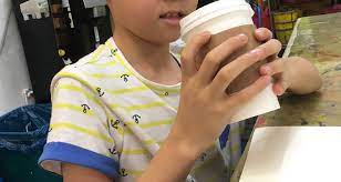 Darf ein hund fencheltee trinken. Durfen Kinder Und Jugendliche Kaffee Trinken Kaffeefibel Blog
