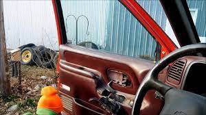 95 99 Chevy Gmc Suburban Truck Interior Door Handle Replacement Youtube