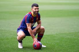 News, stats, opinion, and match coverage w/ @onefootball his lawyers are reviewing the terms of the contract signed a few weeks ago to leave barça this summer. It S Official Sergio Aguero Signs With Barcelona Bitter And Blue