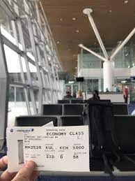 The average flying time for a direct flight from kuala lumpur, malaysia to kuching is 1 hour 48 minutes. Malaysia Airlines 2520 Kuala Lumpur To Kuching Flykingsley Com