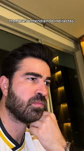 Hombres Entendiendo Indirectas Después de Años