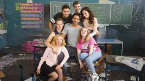 Elyas m'barek mit schauspielkollegin jella haase als elyas m'barek (33) und jella haase (23) zum doppelinterview im hotel bayerischer hof erscheinen, hat man sie sofort wieder vor augen: Elyas M Bareks Ex Freundin Julia Czechner Verrat Das War Der Trennungsgrund