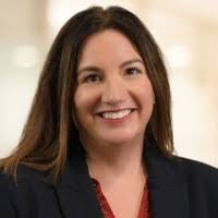 Leslie Kinsman's Instagram, Twitter & Facebook