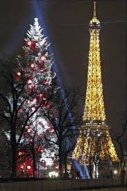Paris Christmas Tree Christmas In Paris Eiffel Tower Paris
