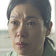 The trial at the center of the film is forsaken in favor of pleasantries. Innocent Witness Asianwiki