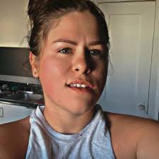 Deep tissue massage and eyebrow waxing recommendations in Big Lake