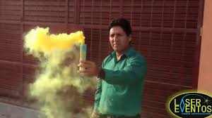 Bengalas humo de colores (5 unidades). Humo De Color Humo De Colores Bengalas De Humo Para Eventos Deportivos 2016 Lima Peru Youtube