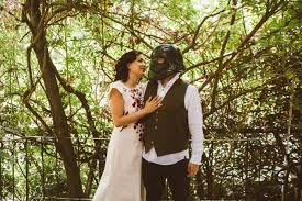 Boda friki letrero de boda carteles boda fiesta sorpresa bodas tematicas recuerdos de boda detalles boda guerra de las galaxias invitaciones de boda. Tu Boda A Tu Modo Seis Tendencias Para La Celebracion De Tu Matrimonio Revista Ellas Panama